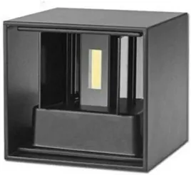 lampa-prosta-nowoczesna-scienna-led-kwadratowa-czarna-ledmo