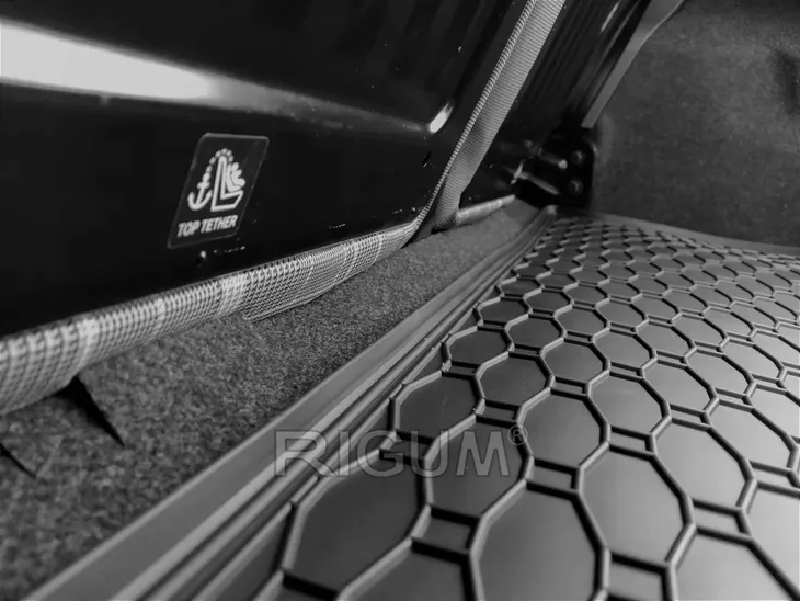fiat-500-hatchback-2007-mata-bagaznika-waga-z-opakowaniem-3-kg