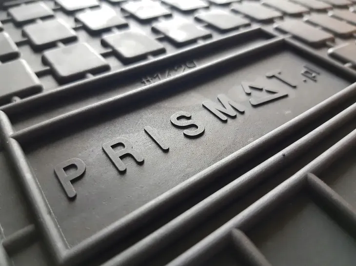 vw-bora-1998-2004-dywaniki-guma-producent-prismat
