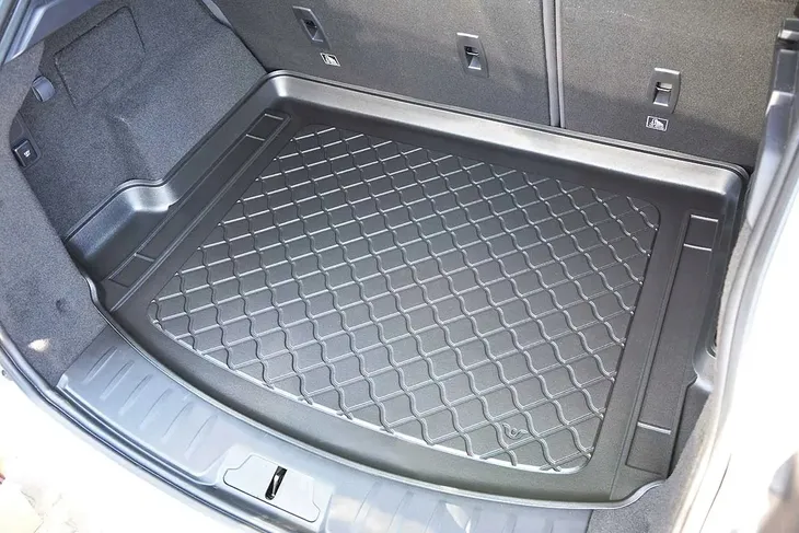jaguar-e-pace-suv-5d-2018-wklad-do-kufra-material-polipropylen