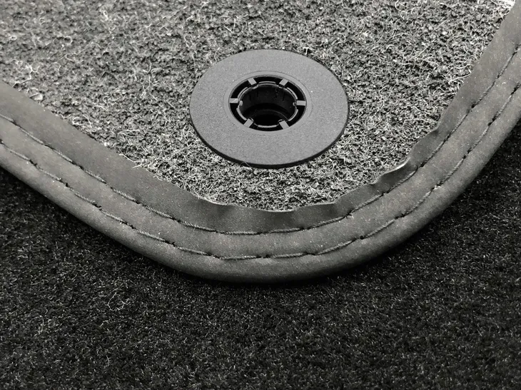 audi-a3-8p-2003-2012-dywaniki-samochodowe-waga-z-opakowaniem-3-kg