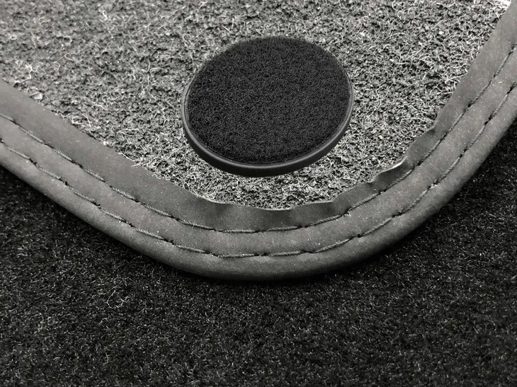 bmw-5-e60-e61-2003-2010-dywaniki-samochodowe-waga-z-opakowaniem-3-kg