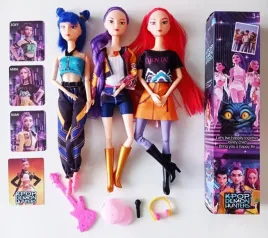 zestaw-3-lalek-z-zespolu-k-pop-lowczynie-demonow-spiewajace-karty-akcesoria