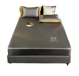 chlodzacy-3-czesciowy-zestaw-mata-satyny-150x195-cm-ciemna-szara