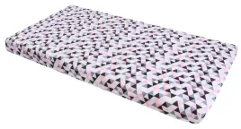 mio-bebe-przescieradlo-lozeczko-trojkaty-roz