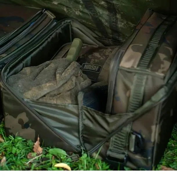 torba-nash-subterfuge-cube-carryall-50l-model-subterfuge
