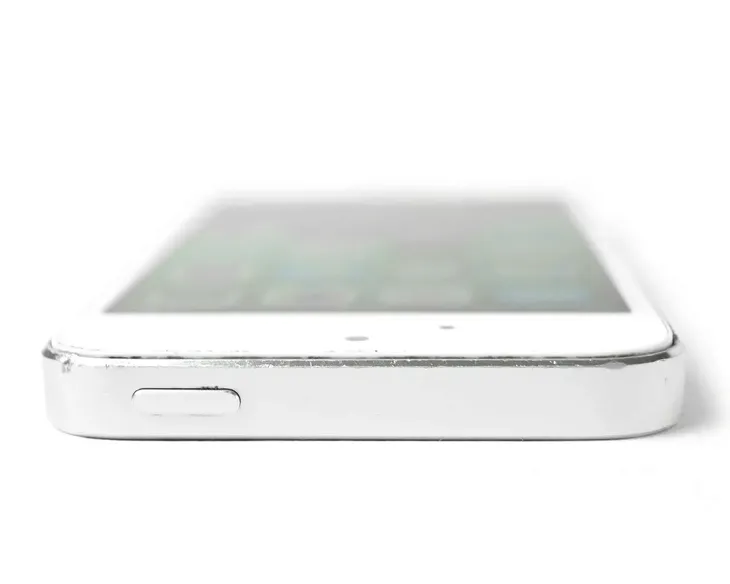 smartfon-apple-iphone-5s-kolory-bez-blokad-rozdzielczosc-nagrywanych-filmow-1080p-fullhd