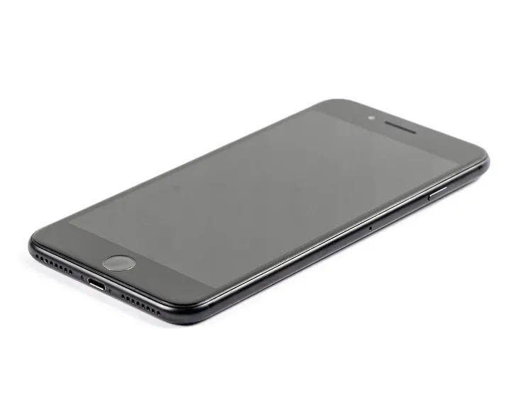 smartfon-apple-iphone-7-plus-kolory-bez-blokad-kolor-czarny