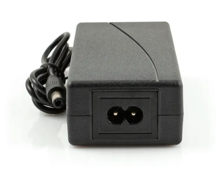 zasilacz-12v-36w-3a-desktop-do-tasm-led-kod-producenta-zl-12v-3a