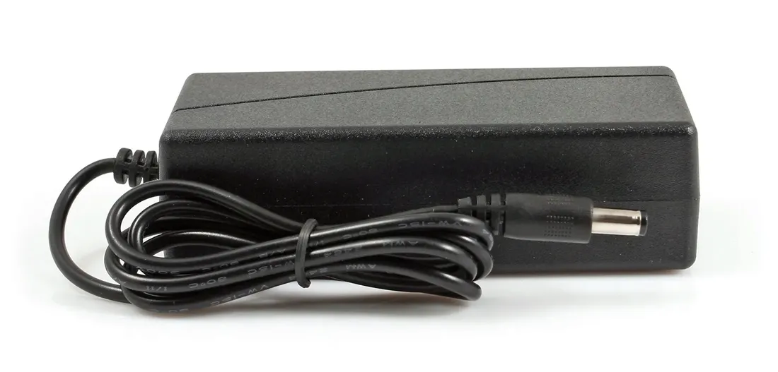 zasilacz-12v-36w-3a-desktop-do-tasm-led