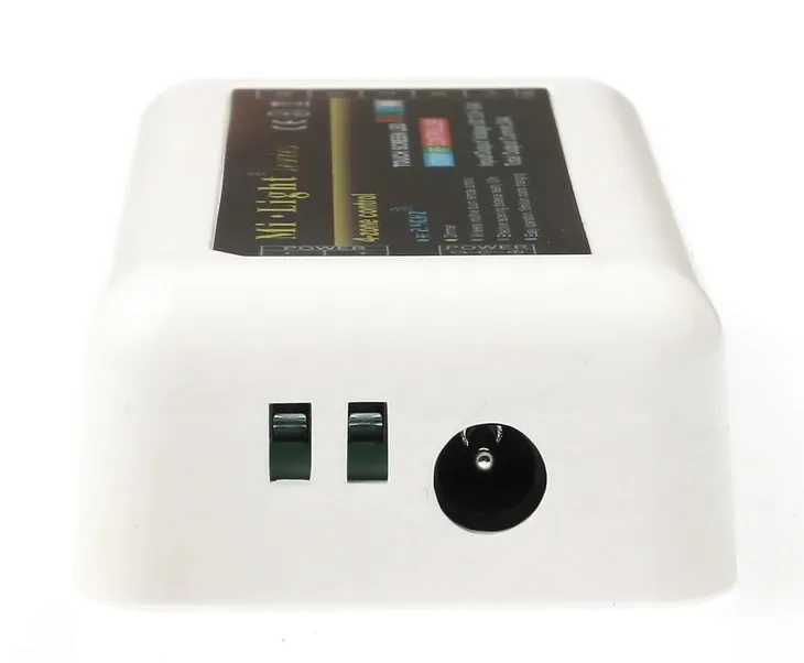 mi-light-sterownik-strefowy-do-tasm-led-rgbw-kod-producenta-stl004-typ-sterownik