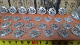 zawieszka-metalowa-oksydowana-25x3cm-serce-azur-25szt