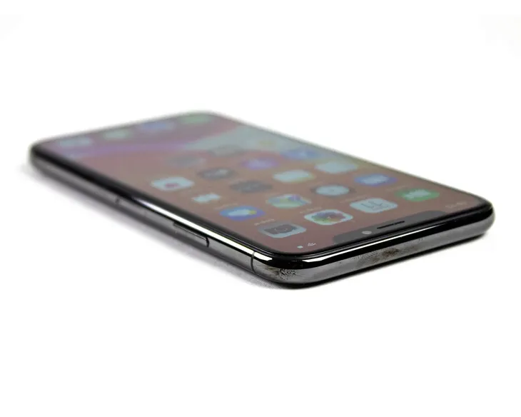 smartfon-apple-iphone-x-kolory-bez-blokad-typ-smartfon
