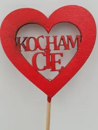 serce-na-piku-drewnianym-z-napisem-kocham-cie-3szt