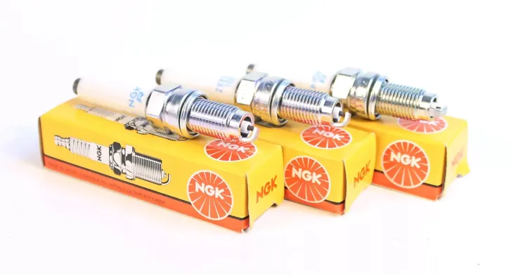 swieca-zapl-zker6a-10eg-stan-nowy-srednica-gwintu-12-mm