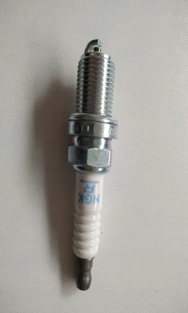 swieca-iskrowa-ngk-dlugosc-gwintu-190-mm