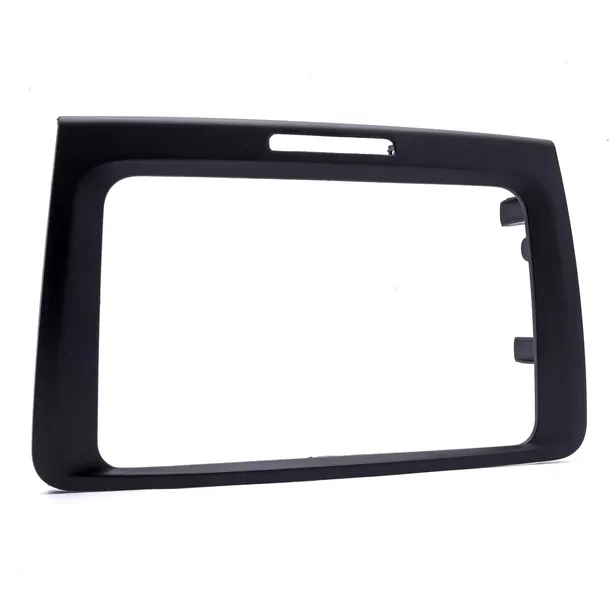 ramka-do-radia-maskujaca-2din-skoda-superb