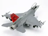 samolot-lockheed-f-16c-fighting-falcon-model-61101-tamiya-marka-tamiya