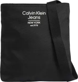 calvin-klein-torba-listonoszka-essentials-czarna