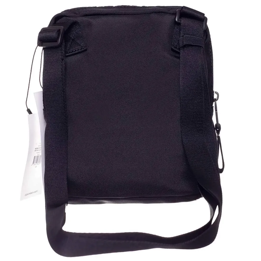 calvin-klein-torba-listonoszka-essentials-czarna