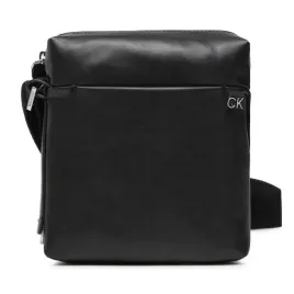calvin-klein-torba-listonoszka-soft-reporter-black