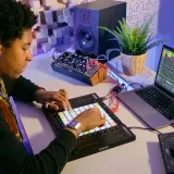akai-apc-64-kontroler-do-ableton-live-kod-producenta-apc64