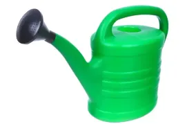 konewka-ogrodowa-do-podlewania-plastikowa-12l