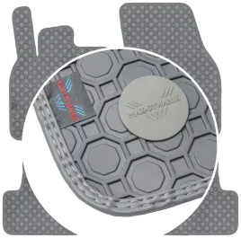 audi-q2-suv-2016-wycieraczki-szare