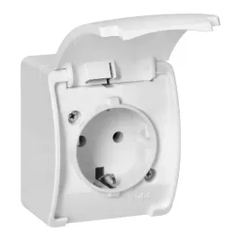 gniazdo-biale-schuko-ip44-z-klapka-aquatic-orno
