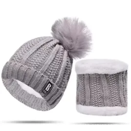 komplet-zimowy-damski-czapka-i-komin-cieply-zestaw-na-zime-handmade-szary