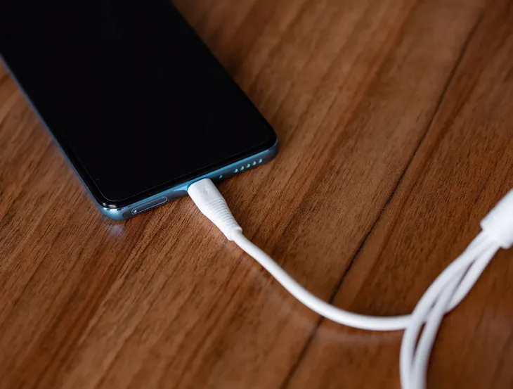 kabel-usb-3w1-lightning-usb-c-microusb-3a-1m-vayox-kod-producenta-bx12315