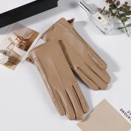 bezowe-damskie-rekawiczki-skorzane-na-jesien-zime-stylowe-i-eleganckie
