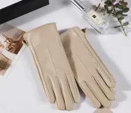 bezowe-damskie-rekawiczki-skorzane-na-jesien-zime-stylowe-i-eleganckie