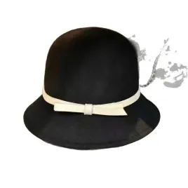 czarny-kapelusz-damski-typu-bucket-elegancki-cylinder-do-plaszcza
