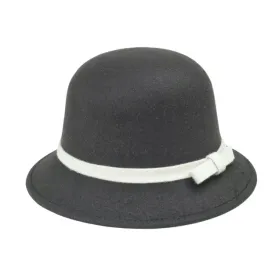czarny-kapelusz-damski-typu-bucket-elegancki-cylinder-do-plaszcza