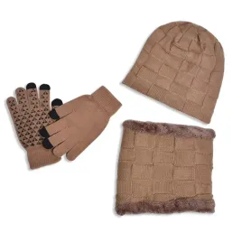 komplet-zimowy-meski-czapka-komin-rekawiczki-khaki-cieply-zestaw-na-zime