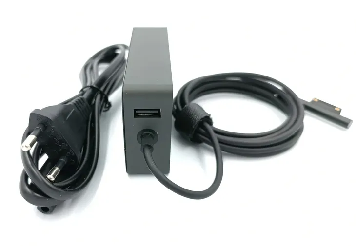 zasilacz-microsoft-surface-pro-3-4-36w-12v-2-58a-moc-zasilacza-36-w