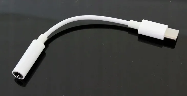 adapter-kabel-usb-c-do-gniazda-sluchawek-mini-jack-stan-nowy