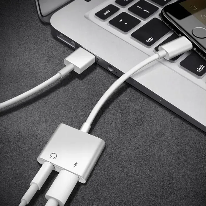 przejsciowka-lightning-jack-iphone-7-8-x-adapter