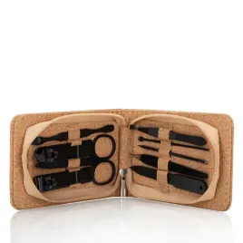 zestaw-9-akcesoriow-do-manicure-pedicure-w-etui