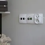 kontakt-simon-basic-przycisk-dzwonek-bezowy-bmd1-01-12-kolor-bezowy