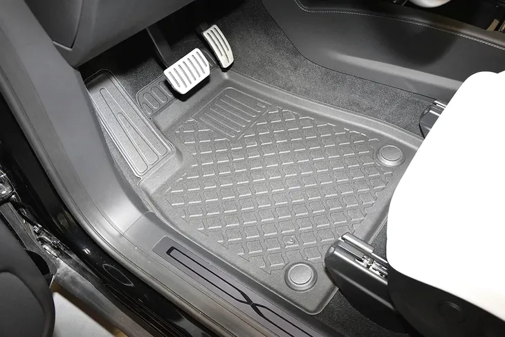 tesla-model-x-suv-2016-dywaniki-mata-producent-aristar