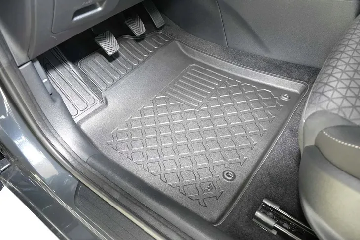 kia-ceed-iii-hatchback-2018-dywaniki-mata-producent-aristar