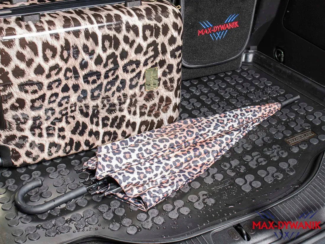 tesla-s-2012-2013-gumowe-do-auta-mata-stan-nowy