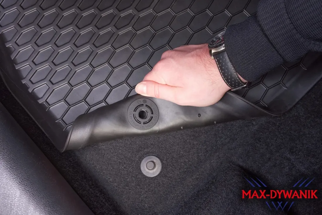 seat-ateca-suv-2016-dywaniki-mata