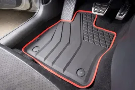 volkswagen-t-roc-2017-korytka-do-auta-do-auta