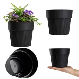donica-plastikowa-czarna-oslonka-okragla-prazkowana-na-kwiaty-16-cm-do-domu