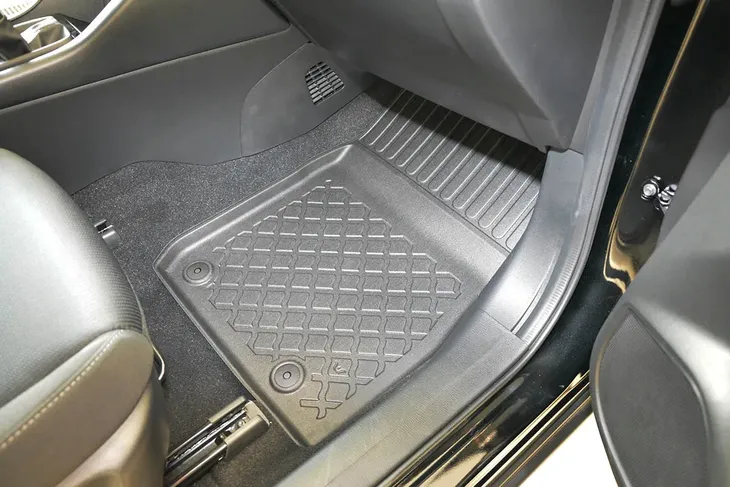 mazda-2-iii-hatchback-5d-2015-dywaniki-korytka-waga-z-opakowaniem-2-1-kg