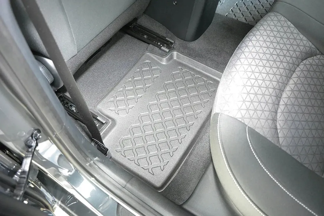 kia-xceed-crossover-2019-dywaniki-korytka