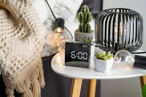 zegar-budzik-drzemka-termometr-led-usb-siec-bater